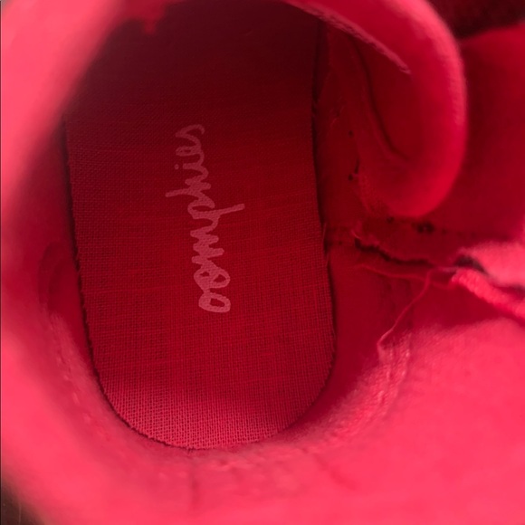 Toddler size 5 New with box never worn - Picture 3 of 3